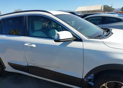 2025 Kia Niro Ex z USA, uszkodzony, nr VIN KNDCR3LE7S5256167